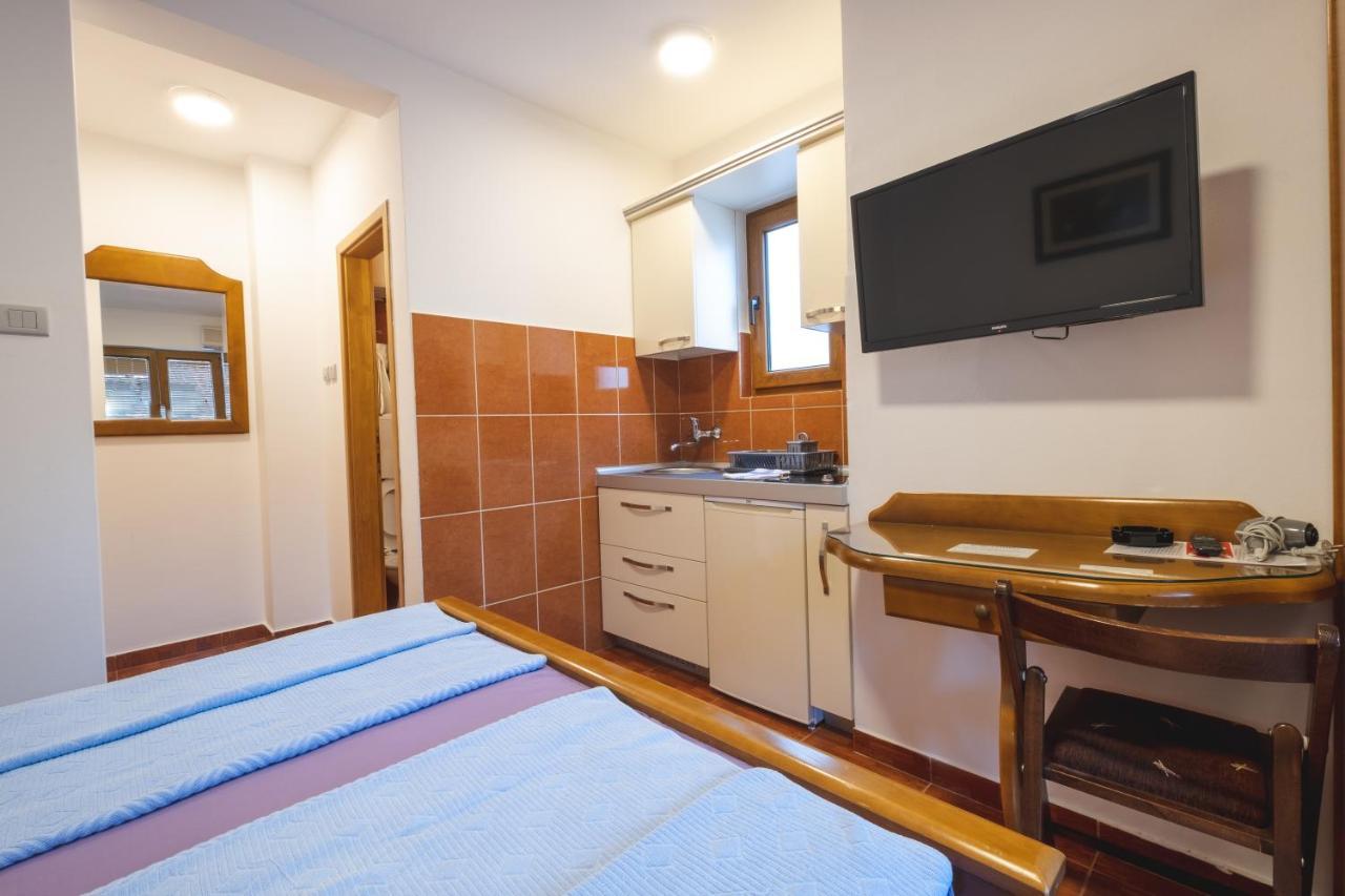 Bel Mare Apartments Будва Екстериор снимка